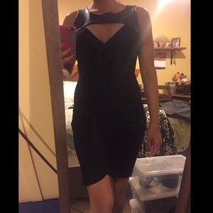New sexy Guess jet black Betzabeth dress size 4